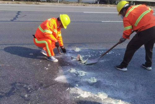 白云公路下沉注浆加固